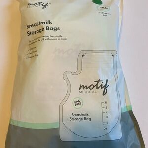 Motif Medical Breastmilk Storage Bags - White